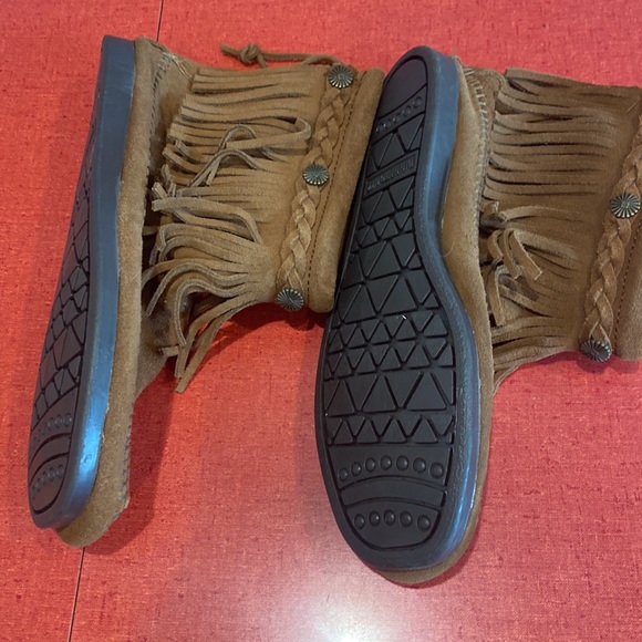 Minnetonka brown leather moccasins-new/never worn size 7 - Picture 2 of 4